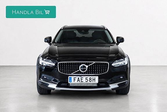 Volvo V90 Cross Country 3 of 17