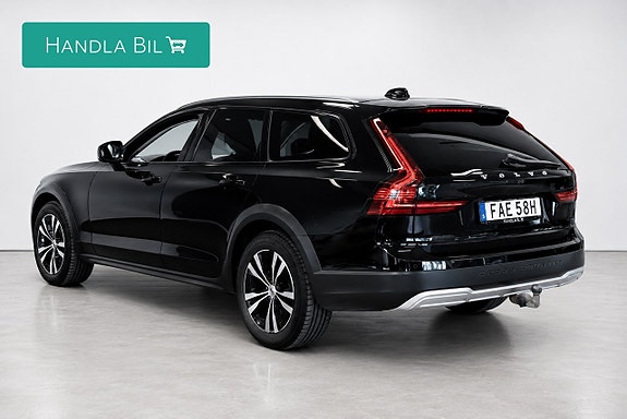 Volvo V90 Cross Country 7 of 17
