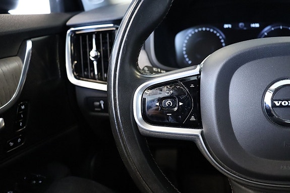 Volvo V90 Cross Country 9 of 17