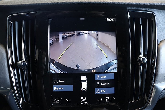 Volvo V90 Cross Country 13 of 17