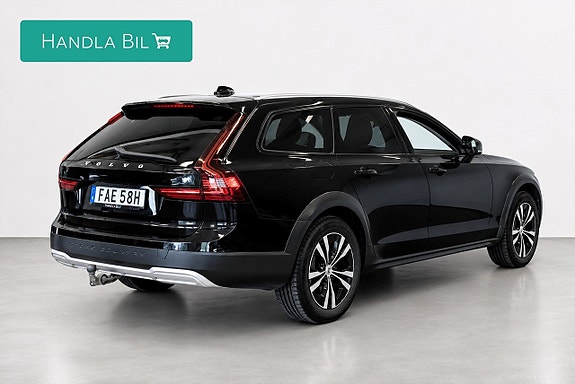 Volvo V90 Cross Country 5 of 17