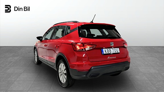 Seat Arona 3 of 5