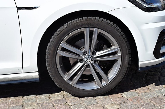 Volkswagen Golf VII 13 of 14