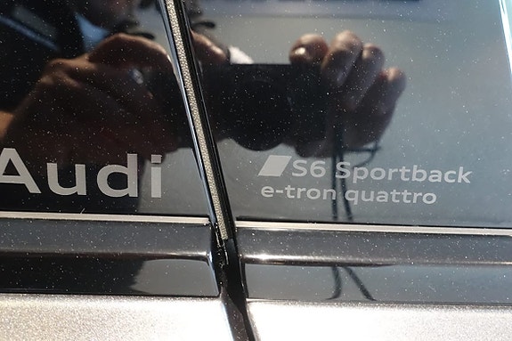 Audi S6 7 of 12