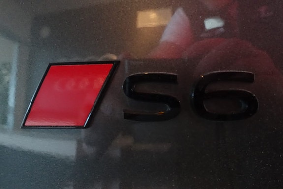 Audi S6 12 of 12