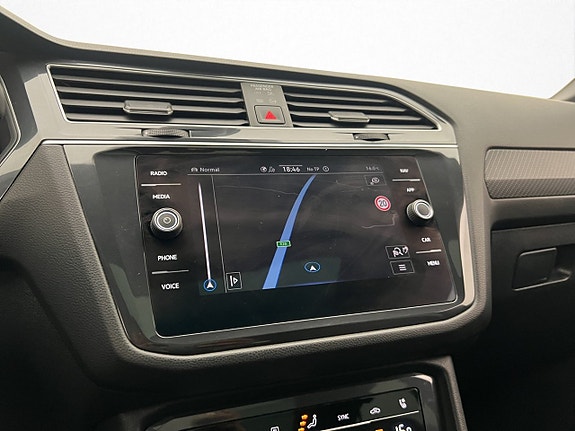 Volkswagen Tiguan Allspace 18 of 30