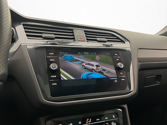 Volkswagen Tiguan Allspace 19 of 30