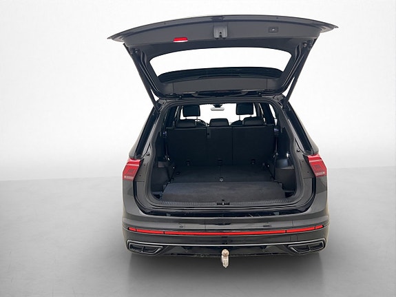 Volkswagen Tiguan Allspace 28 of 30