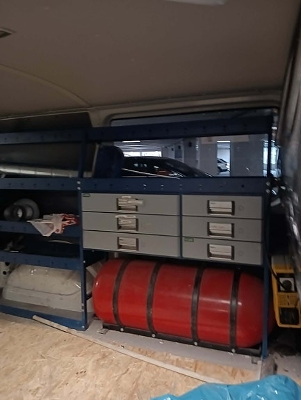 Volkswagen Transporter 10 of 12