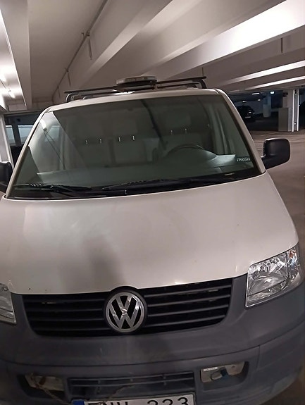Volkswagen Transporter 2 of 5