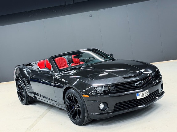 Chevrolet Camaro SS 4 of 5