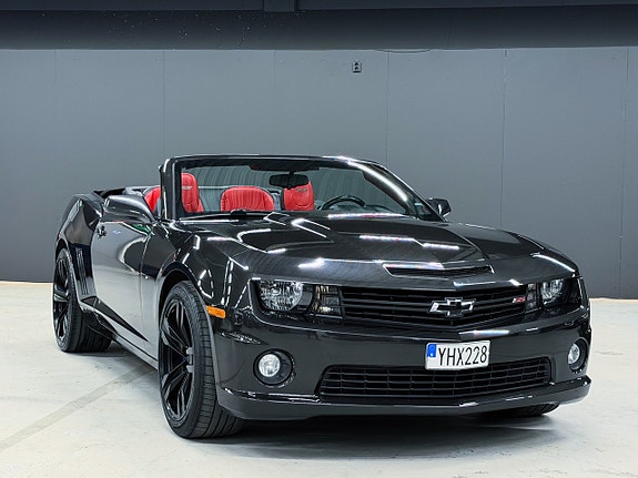 Chevrolet Camaro 15 of 16