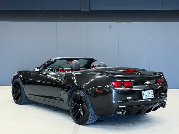 Chevrolet Camaro SS 2 of 5