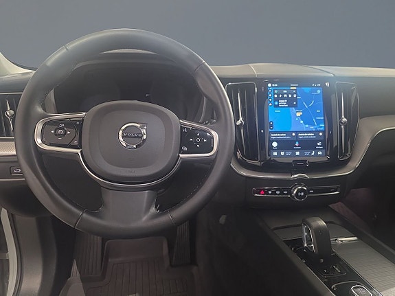 Volvo XC60 5 of 13