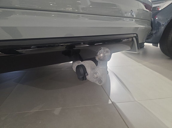 Volvo XC60 10 of 13