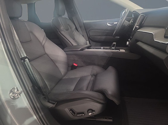 Volvo XC60 7 of 13