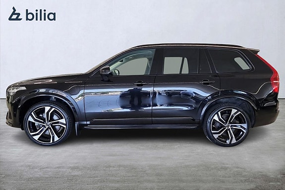Volvo XC90 3 of 22