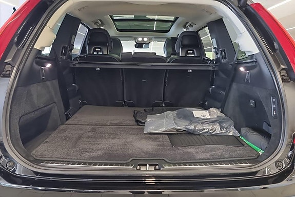 Volvo XC90 12 of 22