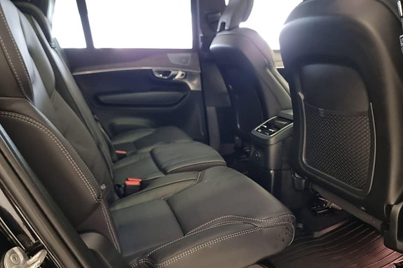 Volvo XC90 9 of 22