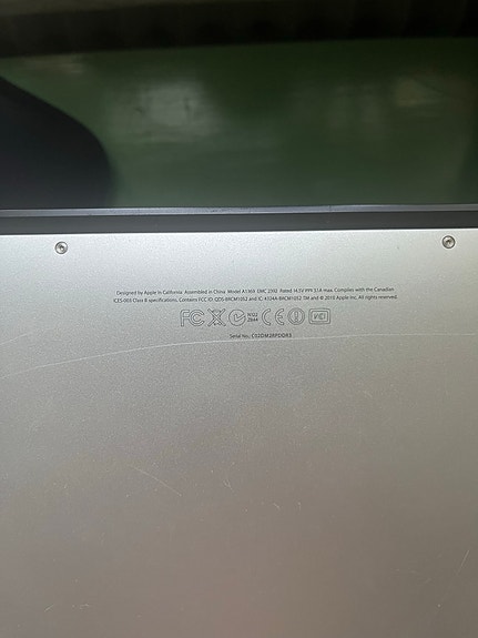Apple MacBook Air 13 tum silver laptop image 5