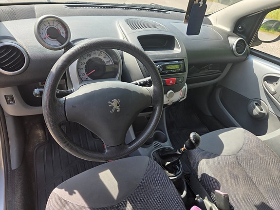 Peugeot 107 11 of 11