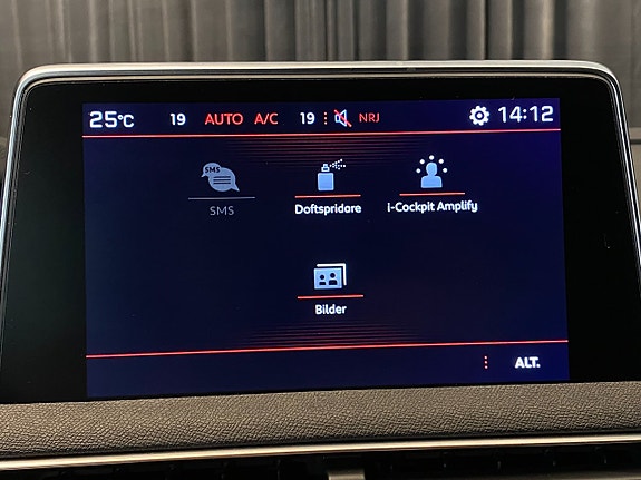 Peugeot 3008 18 of 30