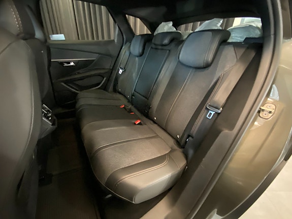 Peugeot 3008 7 of 30
