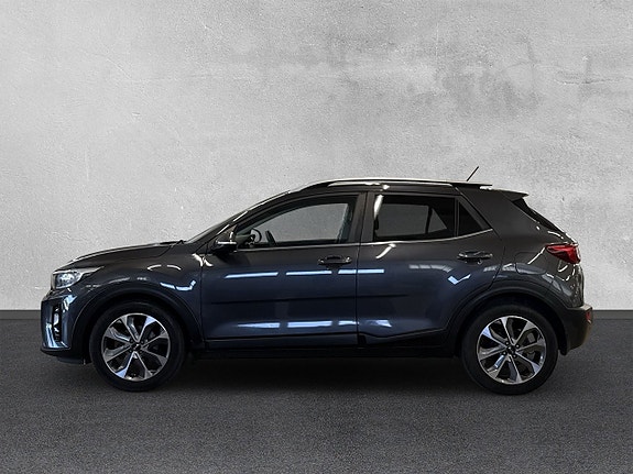 Kia Stonic 2 of 23