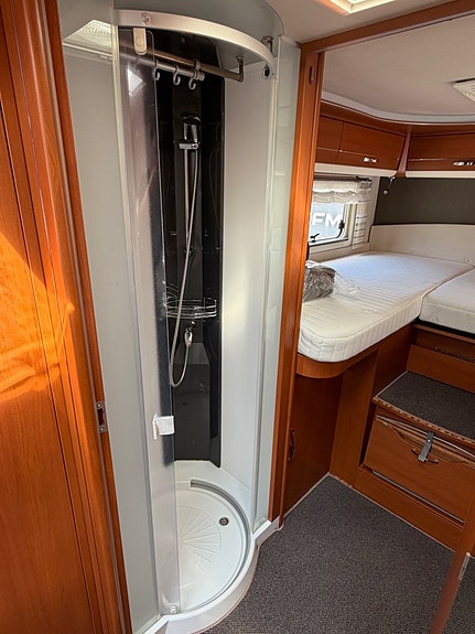 Frankia 840 Luxury Class 177hk Solcell Alde AC Ugn El-Taksäng Kedja 20 of 30