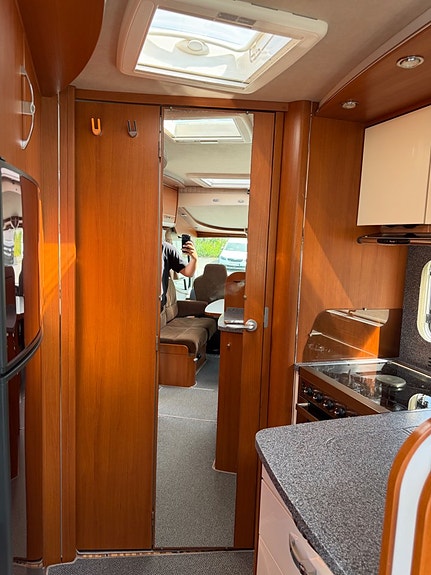 Frankia 840 Luxury Class 177hk Solcell Alde AC Ugn El-Taksäng Kedja 26 of 30
