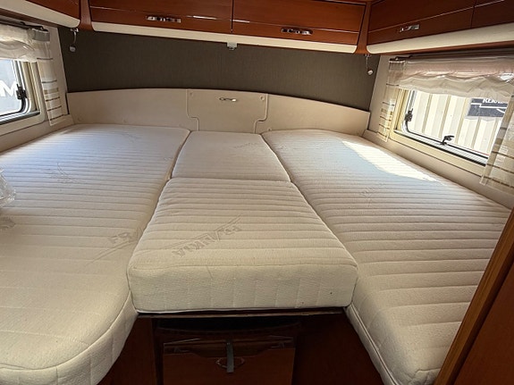Frankia 840 Luxury Class 177hk Solcell Alde AC Ugn El-Taksäng Kedja 24 of 30