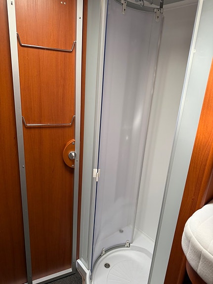 Frankia 840 Luxury Class 177hk Solcell Alde AC Ugn El-Taksäng Kedja 23 of 30