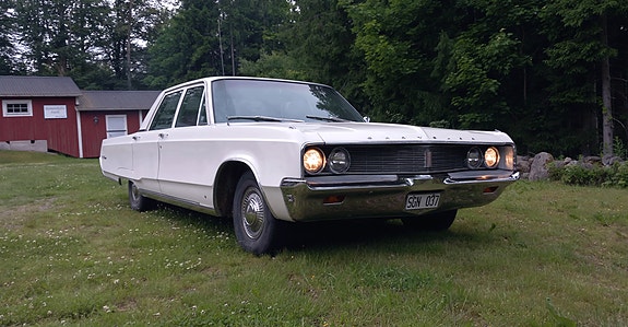 Chrysler Newport 10 of 16