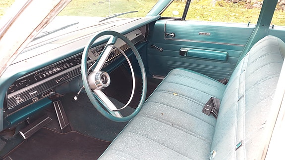 Chrysler Newport 12 of 16