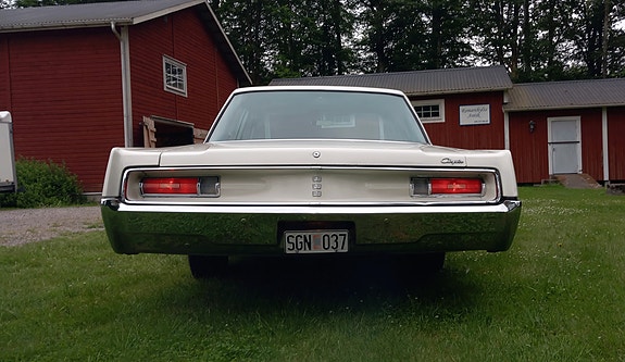 Chrysler Newport 6 of 16