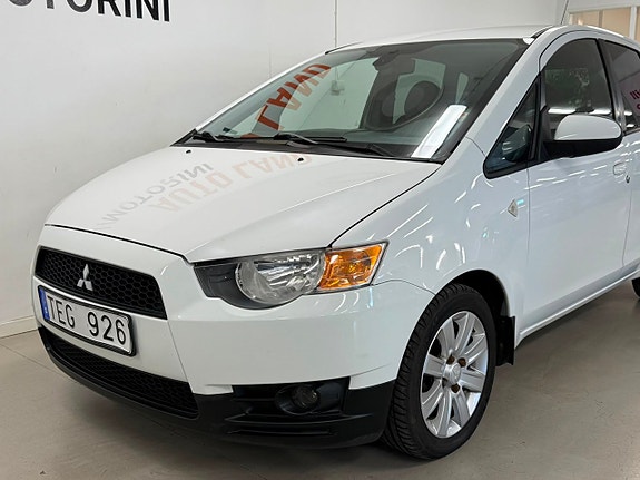 Mitsubishi Colt 3 of 5