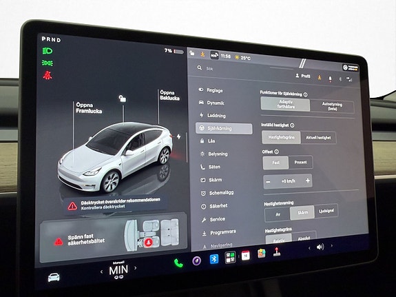 Tesla Model Y 24 of 30