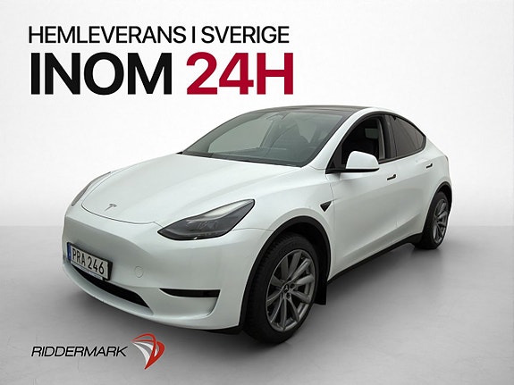 Tesla Model Y 4 of 30