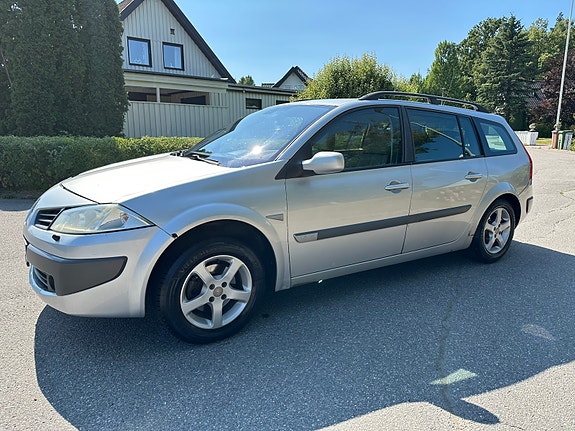 Renault Megane II 4 of 5