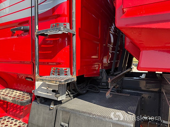 Tippbil Scania T143H V8 6x2 20 of 27