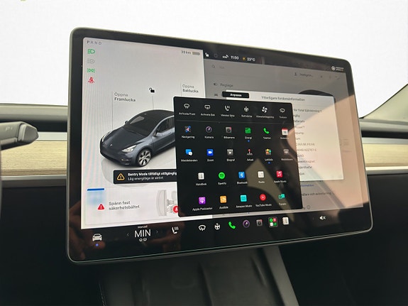 Tesla Model Y 21 of 30