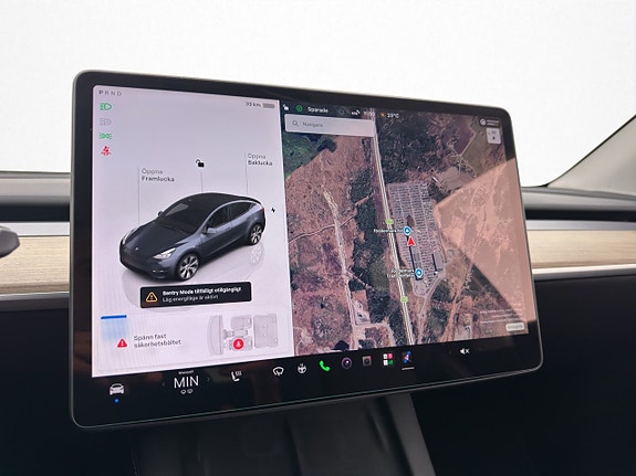 Tesla Model Y 20 of 30