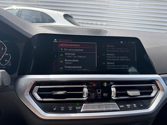 BMW 330e 25 of 27