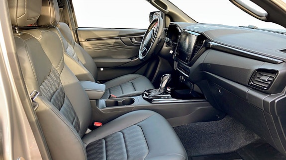 Isuzu D-max 3 of 9