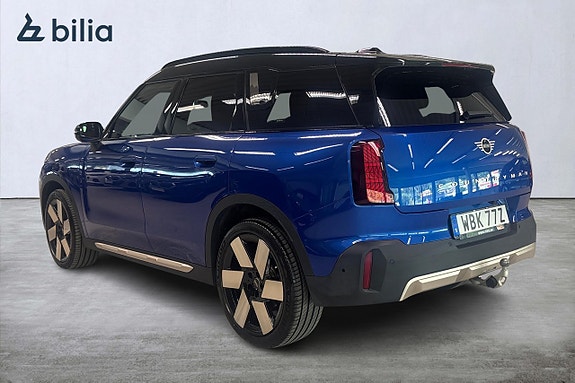 MINI Countryman S 2 of 5