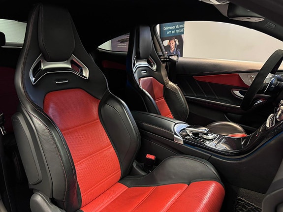 Mercedes-Benz AMG C63 S 26 of 28