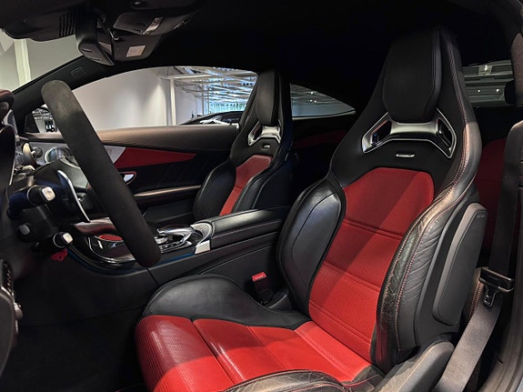 Mercedes-Benz AMG C63 S 19 of 28