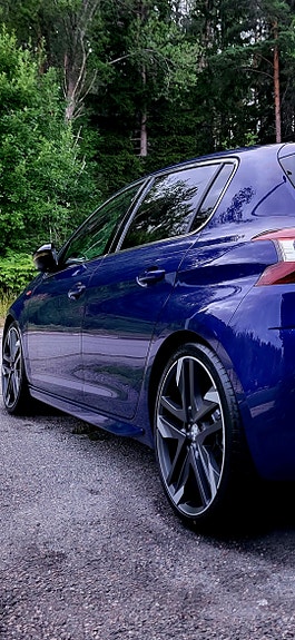 Peugeot 308 4 of 5