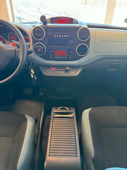 Citroen Berlingo 20 of 27