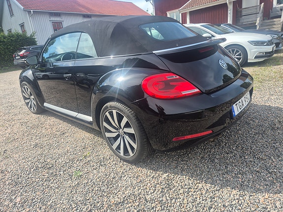Volkswagen Beetle 4 of 4